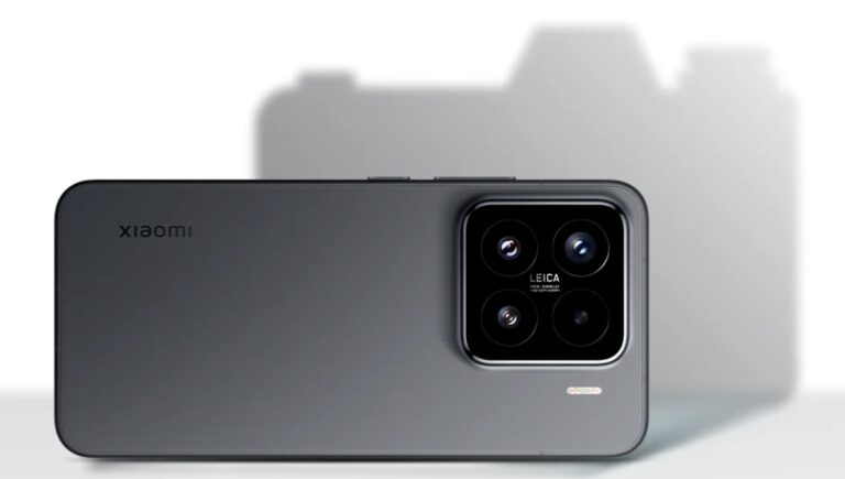 Xiaomi 15 camera on a cell phone